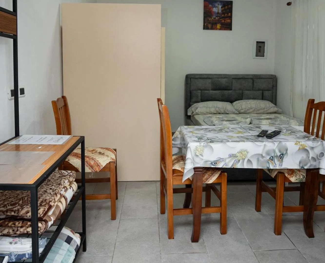 Vlorë El&En Dream Holidays דירה
